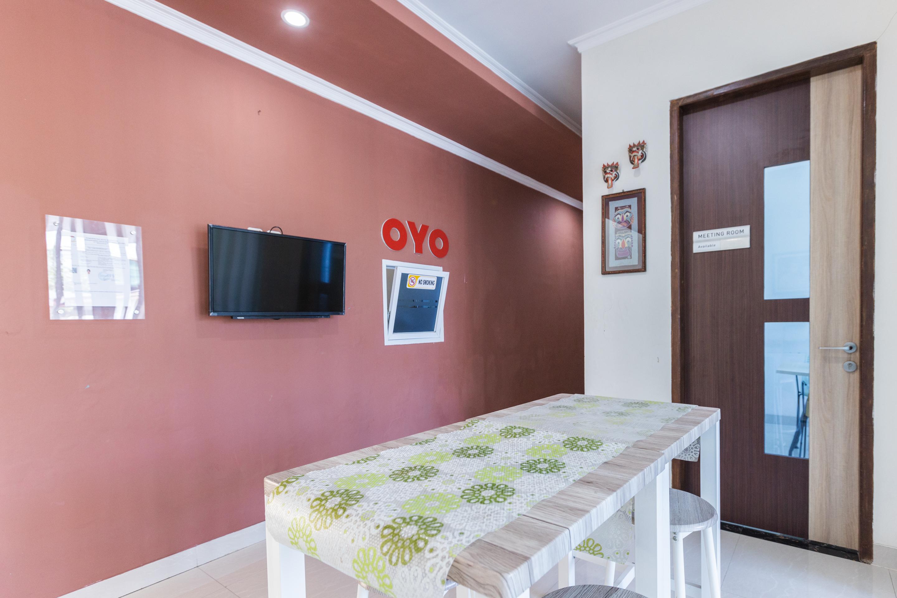 Hotel Oyo 1975 Bale Ikite Makasar Zewnętrze zdjęcie
