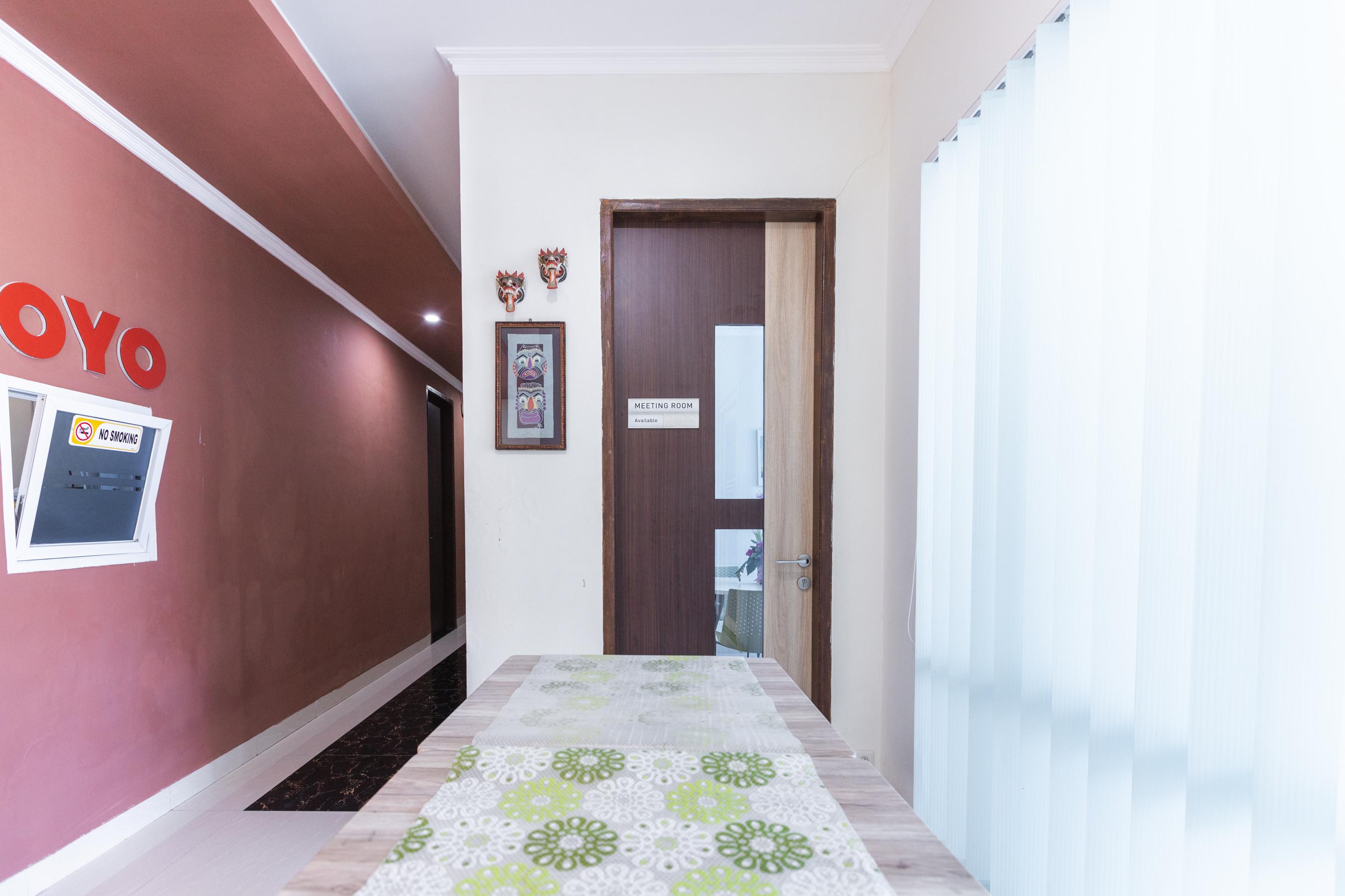 Hotel Oyo 1975 Bale Ikite Makasar Zewnętrze zdjęcie