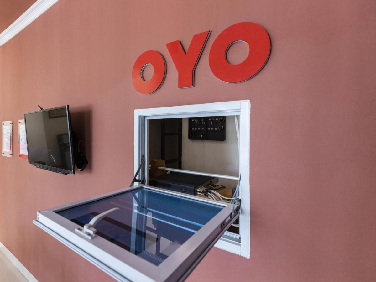 Hotel Oyo 1975 Bale Ikite Makasar Zewnętrze zdjęcie